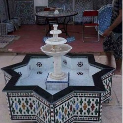 Fontaine marocaine en mosaïque