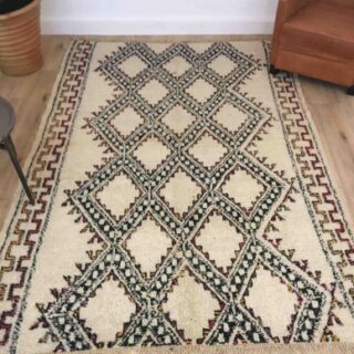 Tapis Marocain Tapis Beni Ouarain motifs losanges 254 x 174