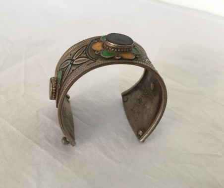 Bijoux Marocain Bracelet berbère très ancien en argent et pierres